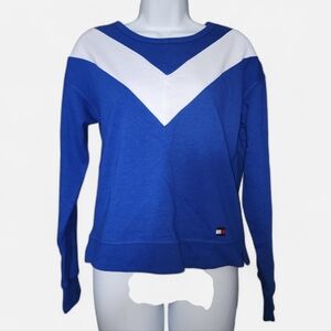 💘Woman Size M Tommy Hilfiger Cropped Sweatshirt💘